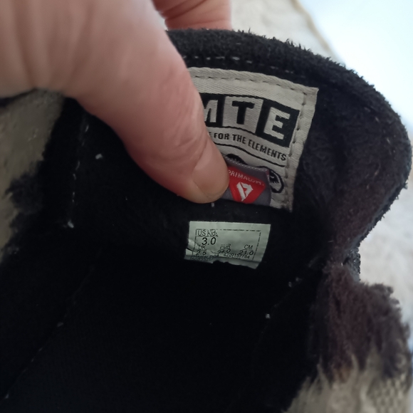 Vans Kids Black High-Top Sneakers - Picture 4 of 4